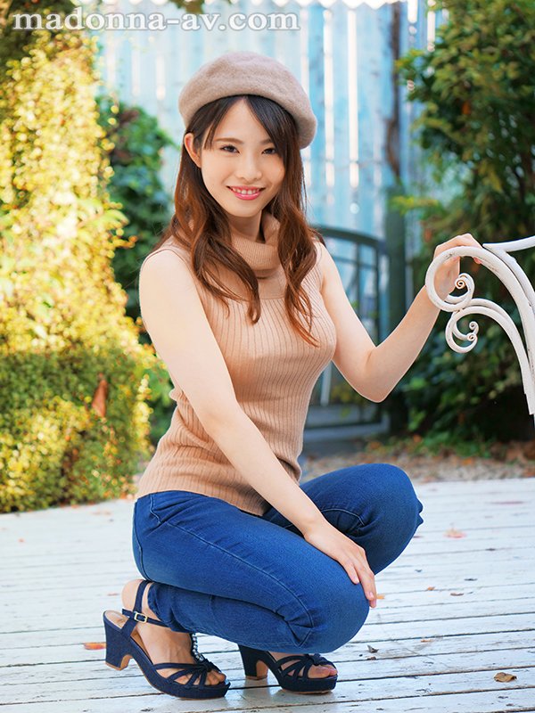 某主婦雑誌の誌面を飾る綺麗な女性は、母乳溢れる親子モデルー。あいみさん27歳 AV Debut-! ＃雑誌ママモデル＃最新のAVトレンド - Image 2