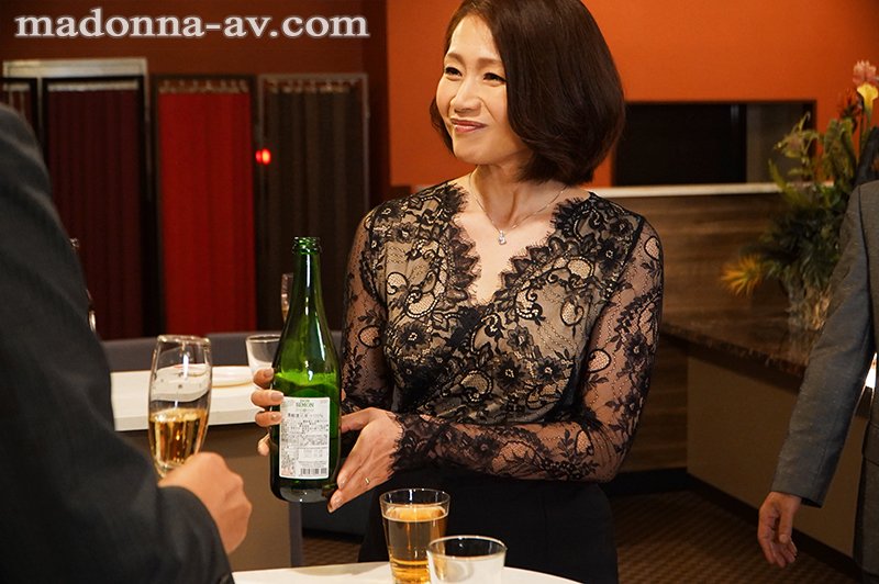 会社も、妻も、奪われた―。社長夫人NTR - Image 2