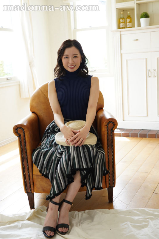 “天使”のような笑顔の裏に秘めた“変態”願望―。 新人 流川はる香 30歳 AV DEBUT - Image 4