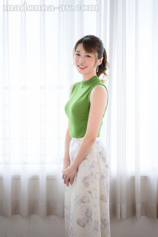 大学生の恋人を夢中にさせる、大人の色気と可愛さを併せ持つ人妻―。 澤乃かのか 42歳 AV DEBUT - Image 3