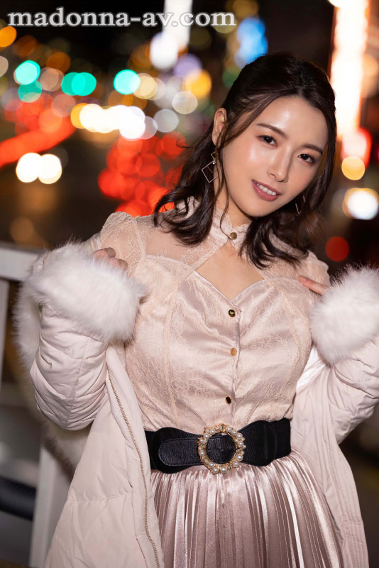 マドンナ専属なのに人妻じゃないっておかしくない？向井藍が未来の旦那候補を逆ナンパ 痴女ってイカせて中出し指令!! - Image 21