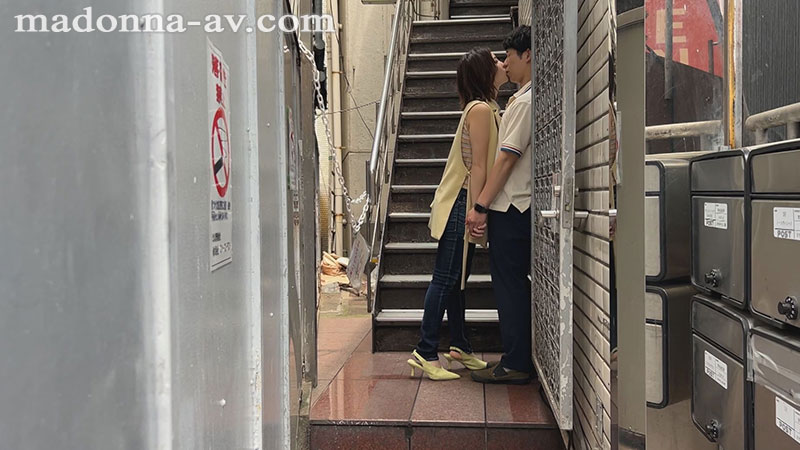 『きっとキミは、今日１日で私を好きになる。』 大人の色気ムンムン【女上司】と冴えない【後輩クン※彼女あり】の野外KISS囁き寝取りデート - Image 7