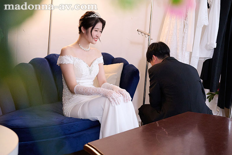 結婚式記録ビデオＮＴＲ 人生で一番幸せな瞬間、愛する妻は密かに寝取られていた。 - Image 7