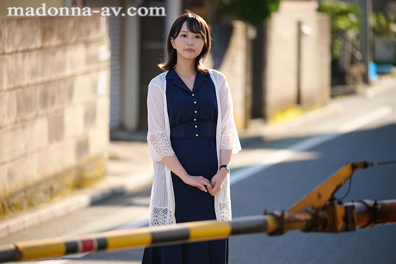 新人 那賀崎ゆきね ３０歳 ＡV ＤＥＢＵＴ 駆け抜ける透明感、湧き上がる好奇心―。 - Image 2