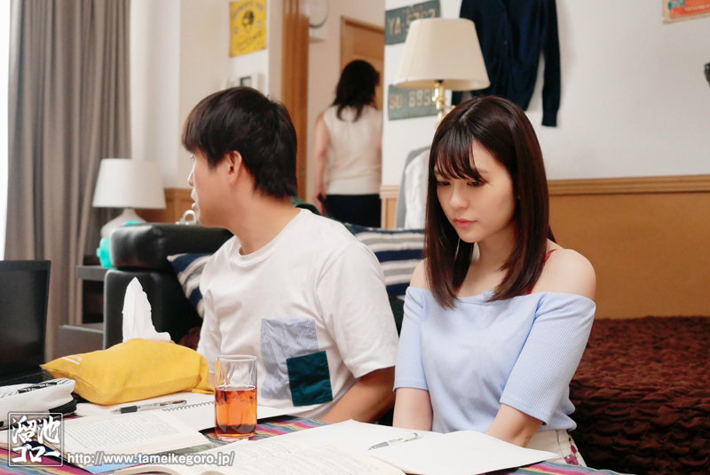 はじめて彼女が出来たので義母とSEXや中出しの練習をする事にした - Image 2