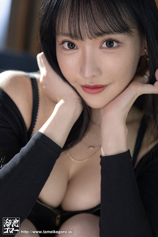 某ドSテレビプロデューサーとの枕営業でマゾ覚醒した元芸能人妻ハードブレイクAVデビュー - Image 15
