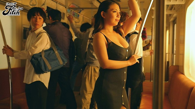 ボディコン女教師痴漢 卑猥な肉体を強調させる服を選んだばかりに田舎のDQNな生徒達に狙われて… - Image 2