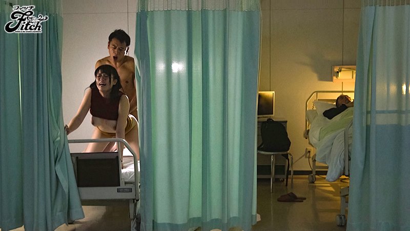 夜這い妻　献身的に夫の看病をする清楚な人妻が隣に入院してきた男と交わるまで… - Image 11