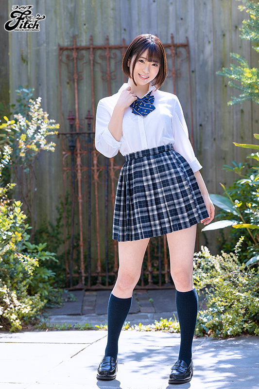 20歳の決断 新人 朝日りんGcupリアルアイドルAVデビュー - Image 13