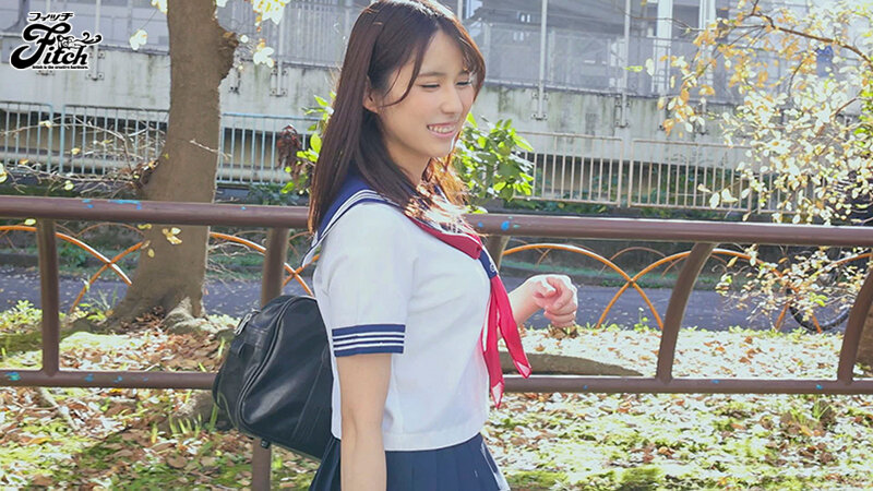 Gカップ制服美少女の卑猥な援交教育 学校を抜け出しおじさんに教えて貰う生々しい大人の性交 - Image 13