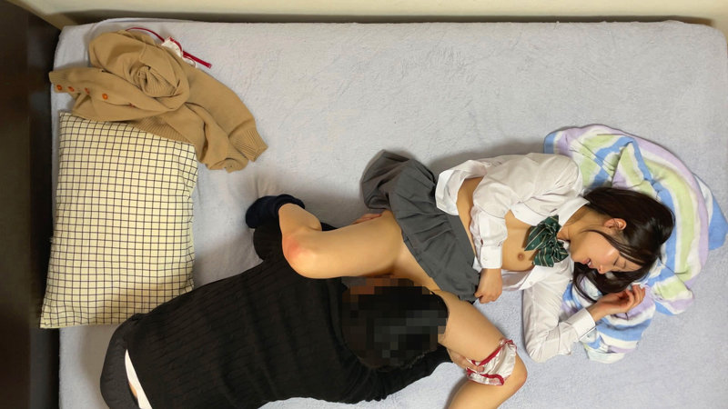 連れ込みSEX　素人ムクムク流出映像 男の部屋に連れ込まれたエロい女子がSEXしまくり制服・中出し・盗撮・流出　勝手にAV発売 秘蔵の６名　超尺４９６分 - Image 3
