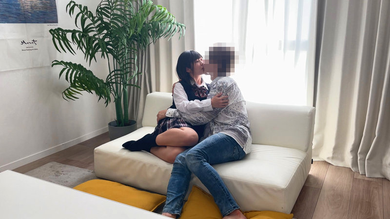 連れ込みSEX　素人ムクムク流出映像 男の部屋に連れ込まれたエロい女子がSEXしまくり制服・中出し・盗撮・流出　勝手にAV発売 秘蔵の６名　超尺４９６分 - Image 15