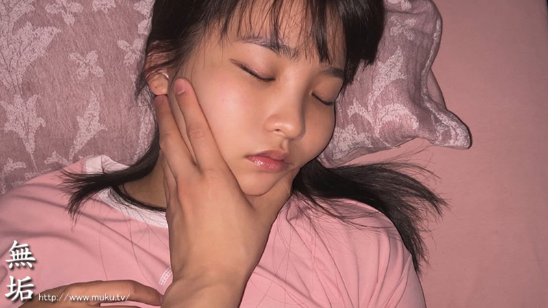 すっかり大きくなった思春期真っ盛りの近所の娘さんを… 隣人盗撮。 彼氏ができた記念に侵入・悪戯・睡眠姦中出し。ついでに彼氏とのハメ撮り映像を流出された少女…。 - Image 3