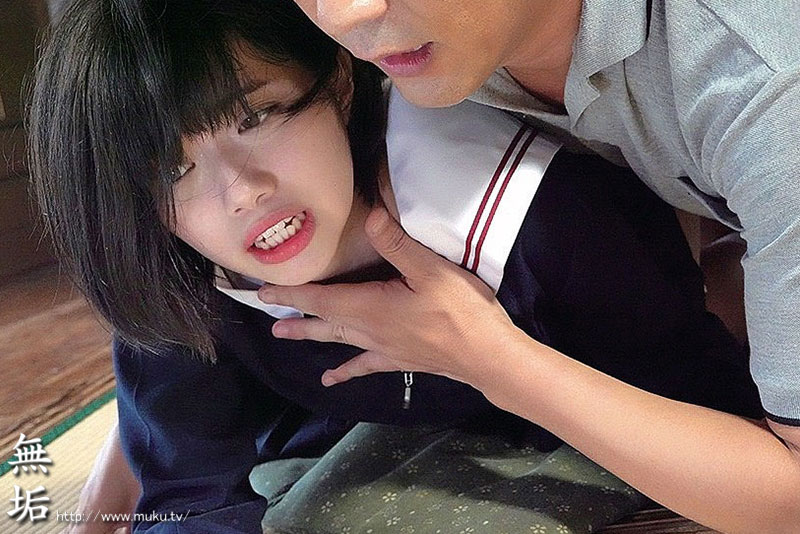性欲の溢れたエロ過ぎ制服美少女が汗だくになって男を貪る絶倫性交　総集編８時間 - Image 3