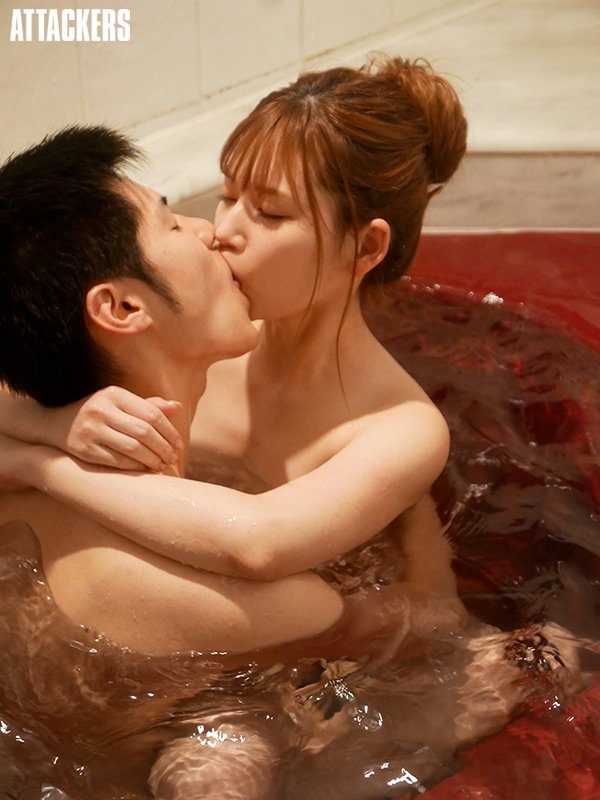 人妻になった幼馴染と中出しセックスに明け暮れた数日間。 - Image 9