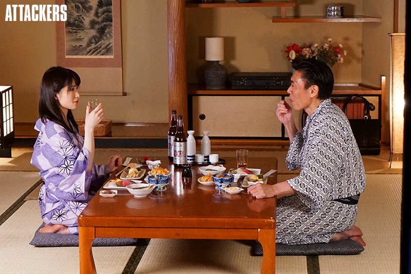 出張先の旅館で、人妻の部下と相部屋になってしまい…朝まで溺れるようにセックスしてしまった。 - Image 11