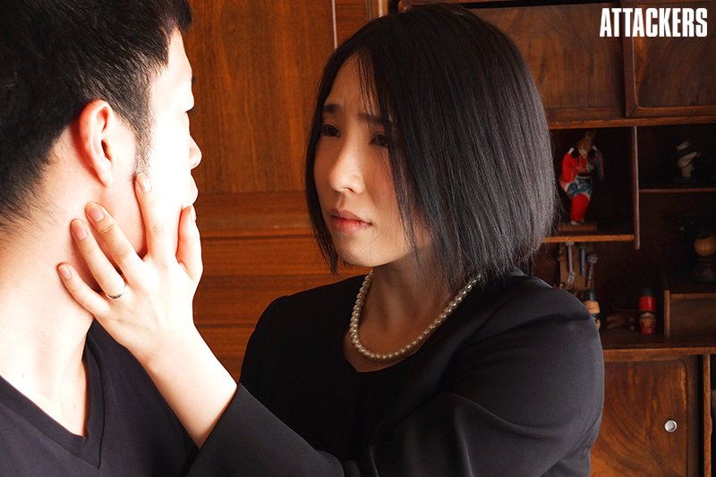 昼下がりの未亡人 美し過ぎた義理の母 - Image 10