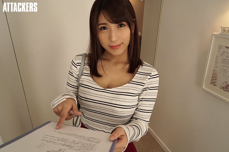 押しに弱い人妻が媚薬入りオイルマッサージで身体をガクガク震わせながらイキまくったVR - Image 3
