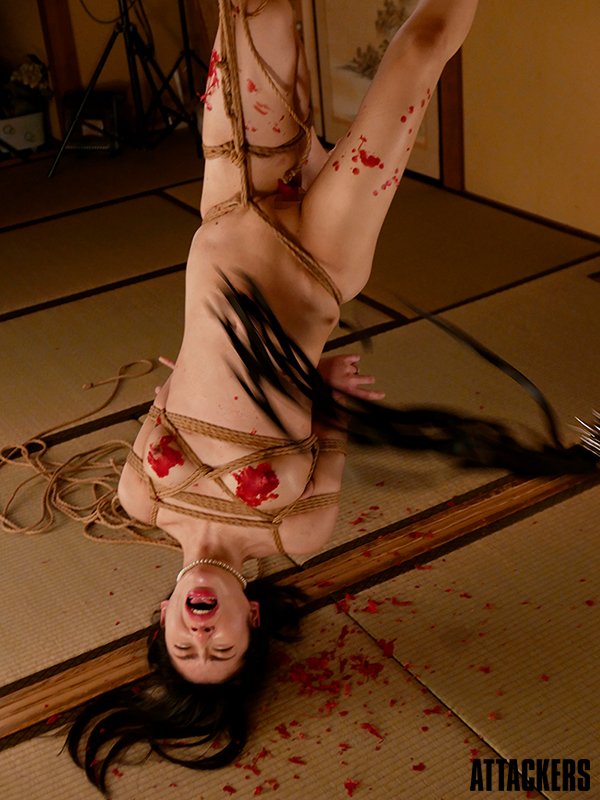 被虐の未亡人奴隷 蝋に泣き、鞭に震え、哀しみの絶頂に悶え狂う未亡人奴隷 - Image 7
