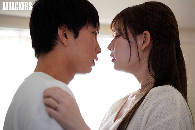 欲求不満な人妻と真昼間から汗だくになってヤリまくる。 - Image 2