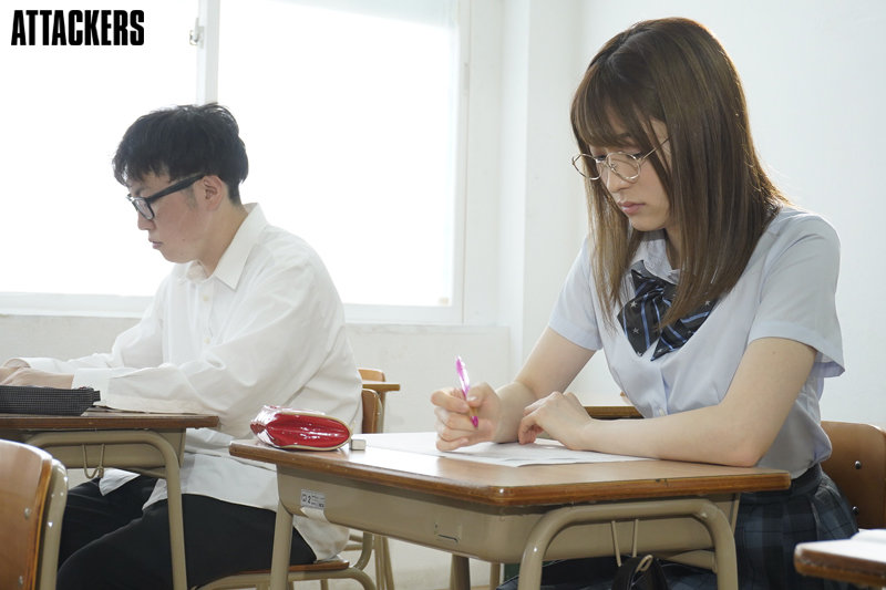 昏睡レイプされた真面目な女子生徒 - Image 5