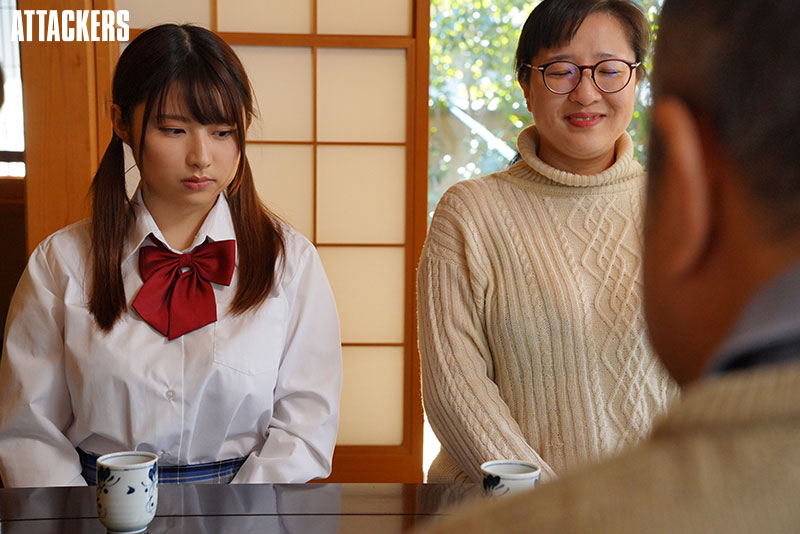 母親の再婚相手のオジサンに毎日レイプされています。 - Image 9