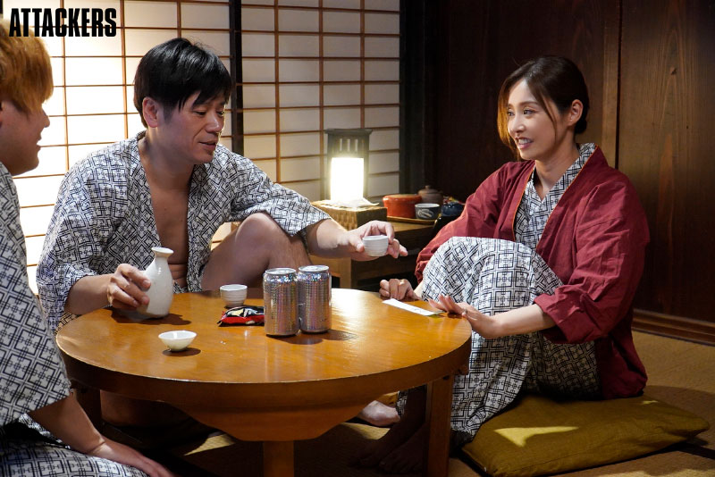 夜中に起きると妻が隣に居ない。まさか新婚旅行の旅先でチャラ男にナンパされていたなんて…。 - Image 9