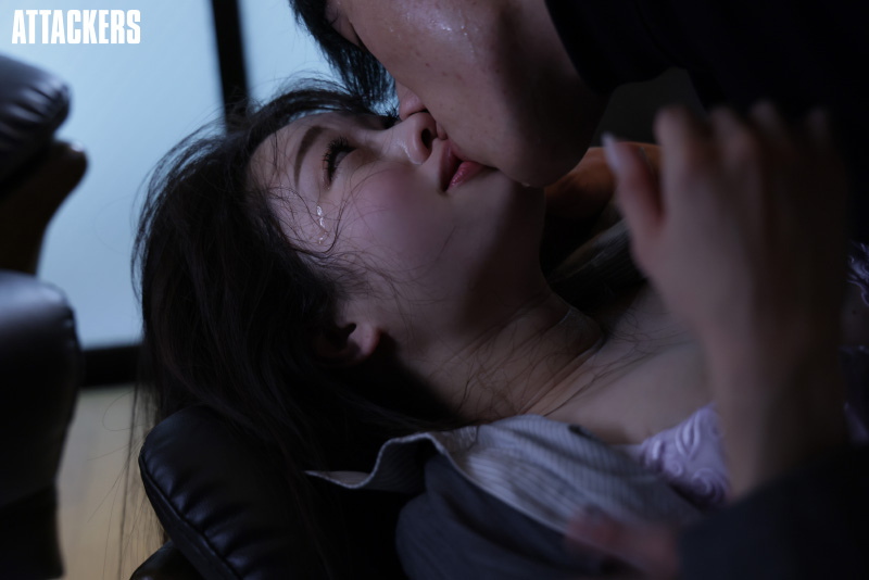 犯されてるのに、私なんで感じてるんだろう？ - Image 5