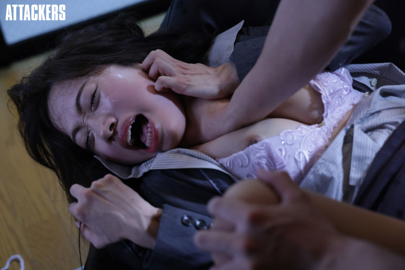 犯されてるのに、私なんで感じてるんだろう？ - Image 6
