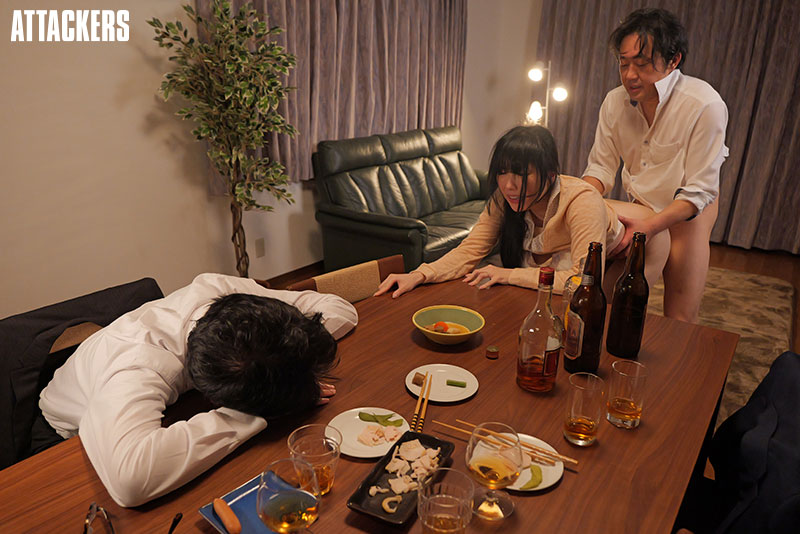 夫の目の前で犯されてー 運命の再会 - Image 9