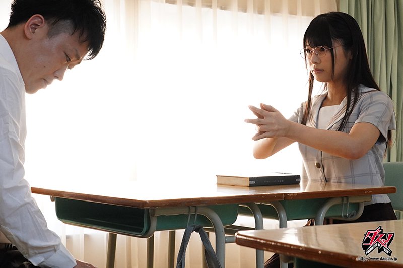 可愛い生徒会長の催眠術なんて効くわけ無い。かかった振りして逆に膣を激しくかき乱してやる。 - Image 3