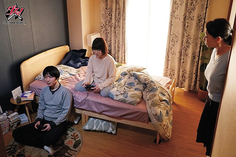 両親が旅行でいない二日間、幼馴染に欲望剥き出しでハメまくった中出し記録。 - Image 11