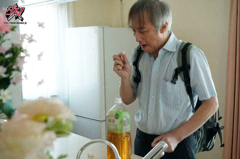 隣人に俺の妻が寝取られて。「薄壁越しに罵られた女装親父の怒り」編 黒川すみれ - Image 7