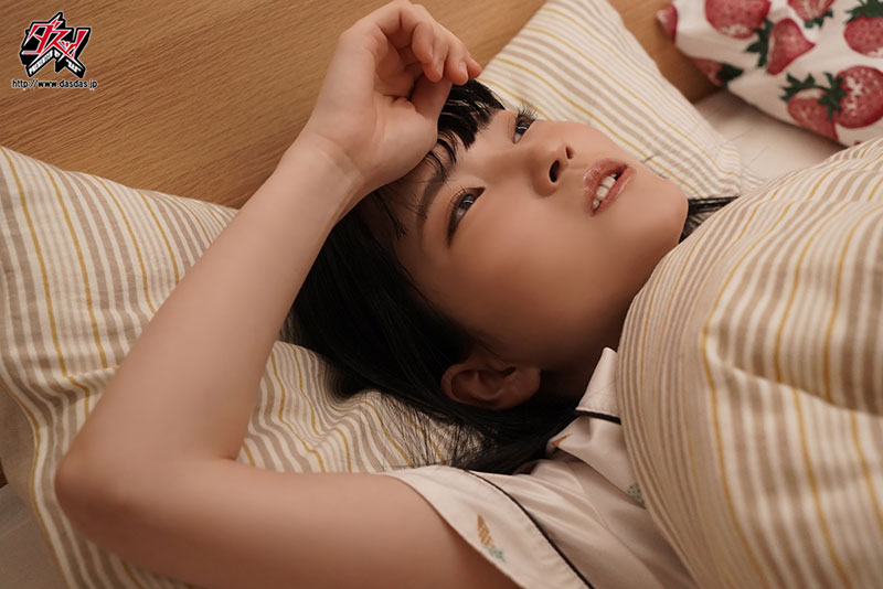 闇医者の脱法媚薬キメセクに堕ちた清純スレンダー彼女 - Image 2