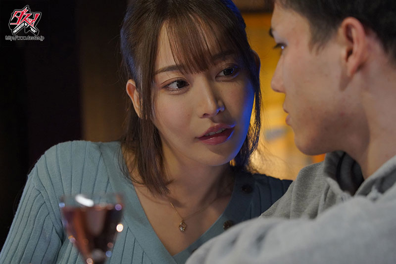 「もう全部夢だから」酔った勢いで浮気セックスしたバイト先の先輩に何度も中出しした最後の夜。 - Image 2