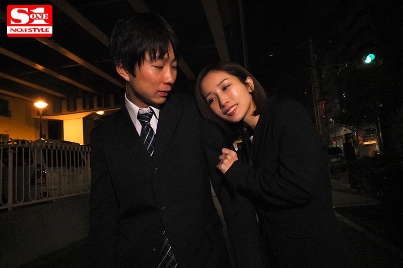 美人上司と絶倫の部下が出張先の相部屋ホテルで…酔っ払って身を任せたら勘違いした部下が6発射精の絶倫性交 - Image 9