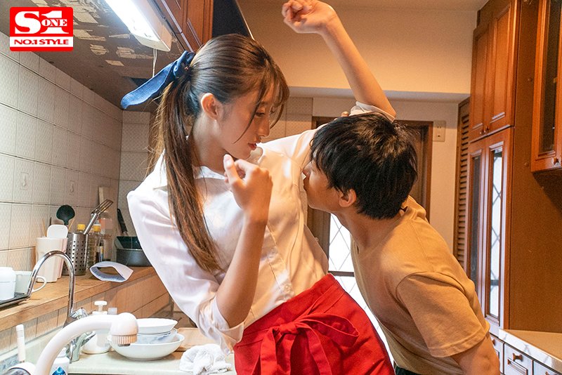 家事代行サービスの派遣先で両親不在の一泊二日間引きこもり息子にゲーム感覚でイカされ続けて… - Image 5