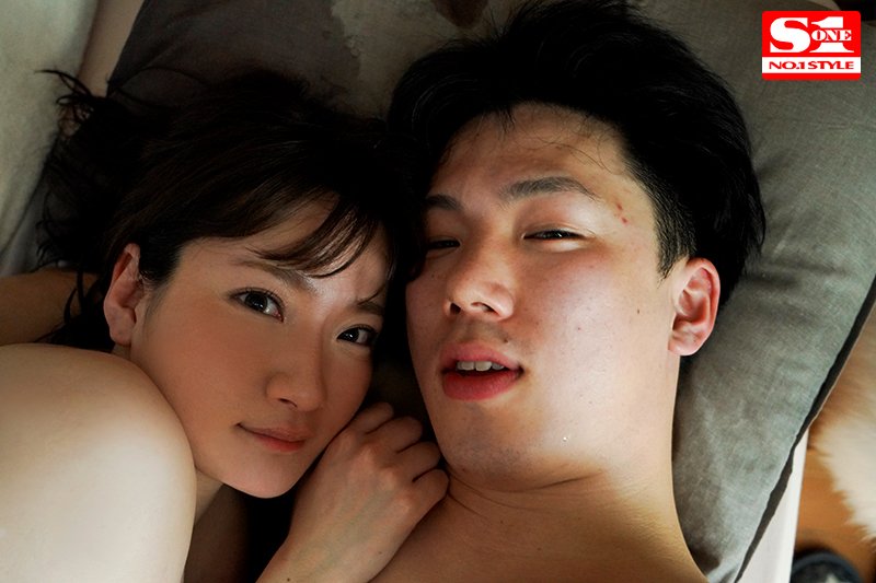 一ヶ月間の禁欲の果てに彼女の親友と僕が浮気SEXだけに没頭した彼女不在の2日間。 - Image 11