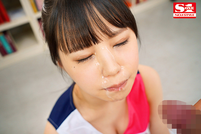 5つのコスチュームの山崎水愛の顔面に7回も顔射しちゃった - Image 10