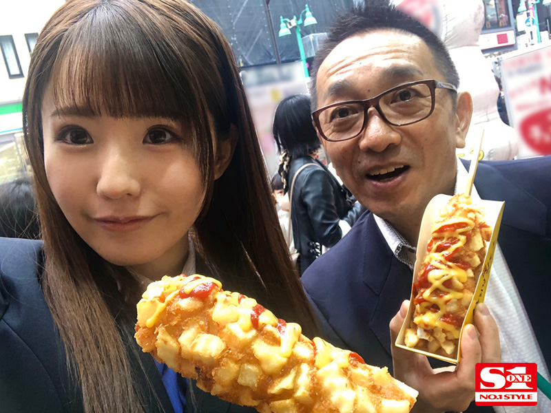 ネットで知り合った今どき女子●生と制服好きオヤジの密会わいせつ性行為 - Image 2