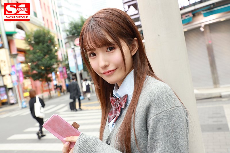 リアル制服お散歩 激カワ8頭身に超美脚! ハイスペック制服少女のパンチラ・ふともも堪能するアブノーマル性交 - Image 3