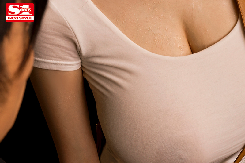 巨乳強調ニットからスポコスまで色～んな着衣巨乳大集合！平均Hカップ巨乳美女達の着衣SEX36本番BEST8時間 - Image 9