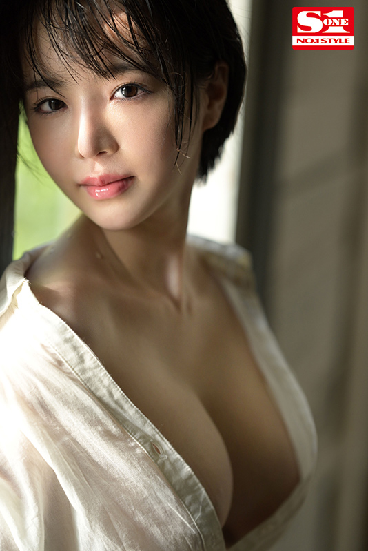 三宮つばき初ベスト S1デビュー1周年記念ミステリアス美少女の最新10タイトル8時間スペシャル - Image 2