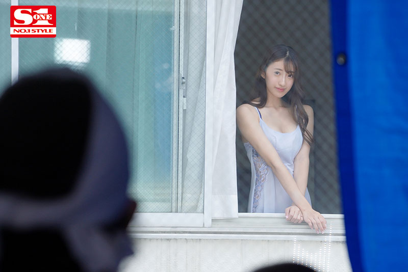酒、ギャンブル漬けの日雇い労働者のオレがモデル並みの美人妻と毎日ハメちぎりで人生大逆転 - Image 3