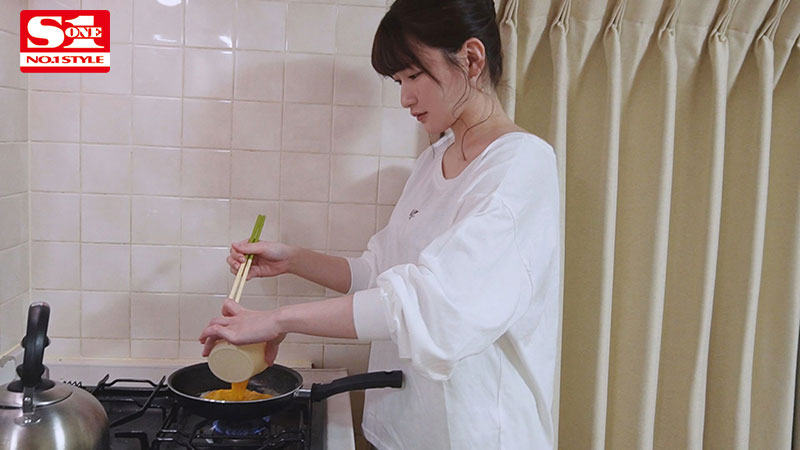 童貞を1ヶ月でセックス中毒にさせちゃう神対応ご奉仕＆凄エロテク満載！鷲尾めいの筆おろし同棲ドキュメント - Image 5