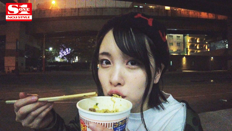 「私が満足するまで寝かせないからね」 無邪気に男をヌキ倒す天然Ｇcupエロ少女の10連ヌキ痴女テクニック - Image 5