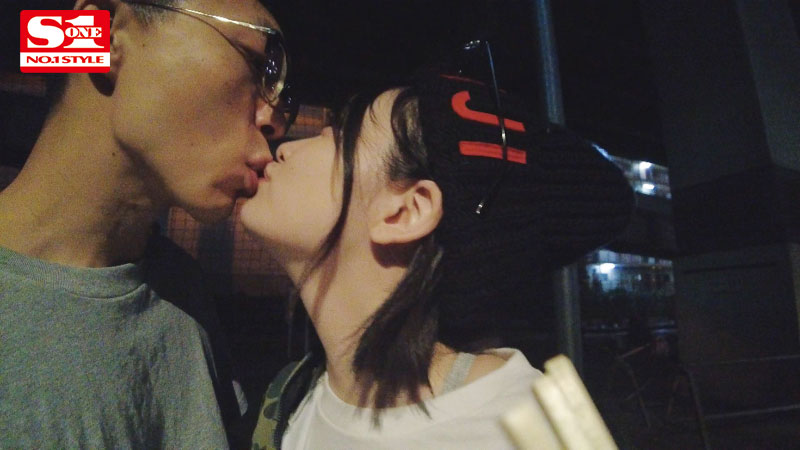 「私が満足するまで寝かせないからね」 無邪気に男をヌキ倒す天然Ｇcupエロ少女の10連ヌキ痴女テクニック - Image 6