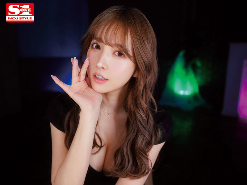 顔面偏差値MAXの選ばれしS1女優限定美顔接近ささやき淫語で種汁100発ヌイてあげる - Image 2