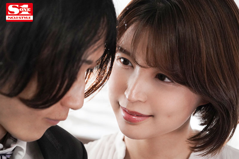 仕事できる美人上司と恋仲になり、 いつでもどこでも彼女の絶倫性欲を満たすヤリチン彼氏として挿れまくった僕。 - Image 2