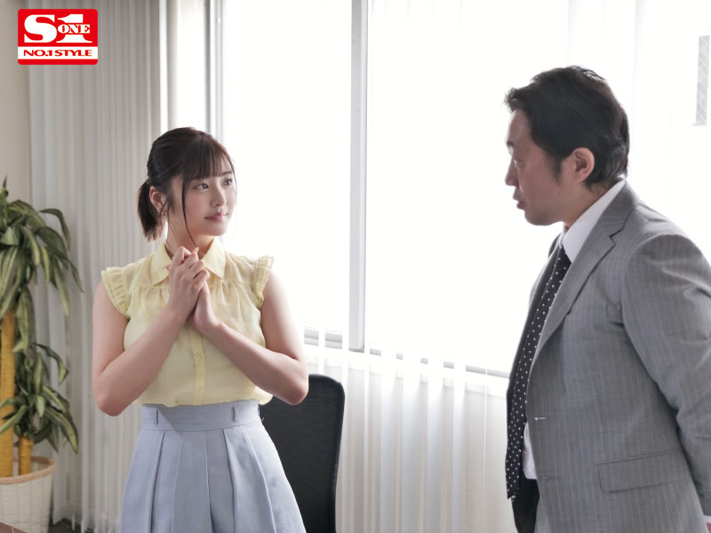 軽蔑している昭和おやじ上司の熟練セクハラ技に堕ちた優秀キャリア美女… 出張先の相部屋でイカされまくった屈辱性交 - Image 2